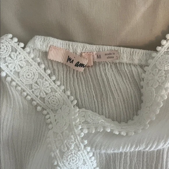 Francesca's Collections White Lace Camisole - Picture 3 of 4